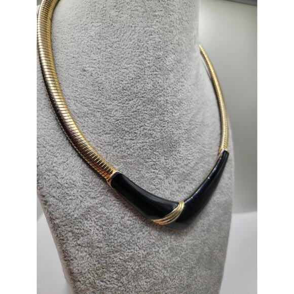 Vintage Gold Tone Collar Necklace w/ Black Enamel V Center - Picture 4 of 9